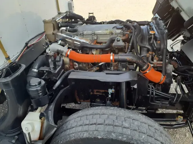 2019 ISUZU NPR