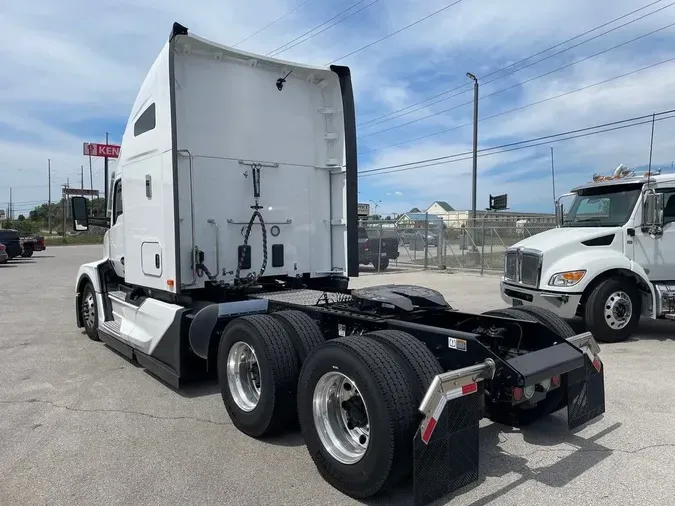 2025 Kenworth T680