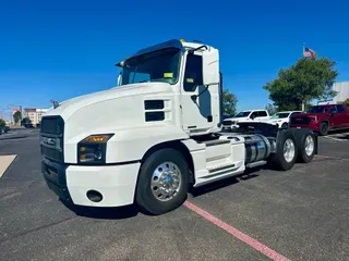 2019 MACK AN64T