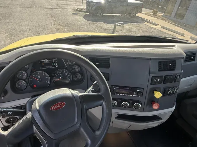 2021 Peterbilt 579