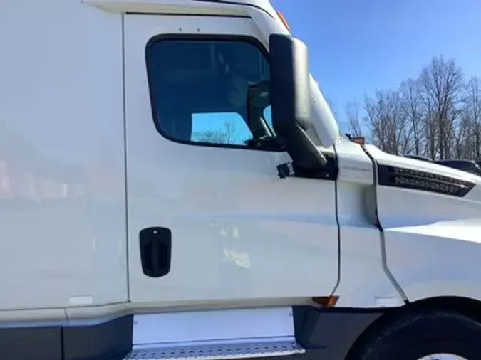 2021 Freightliner Cascadia