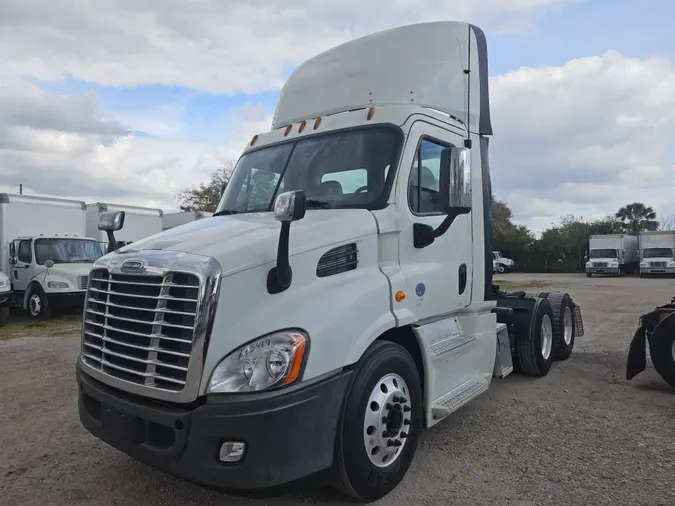 2016 FREIGHTLINER/MERCEDES CASCADIA 113f5c6cc24846dd4c7c6473bbcf35f1d95