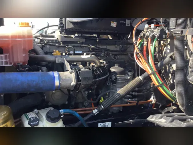 2020 Freightliner Cascadia 126