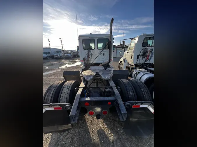 2018 FREIGHTLINER/MERCEDES CASCADIA 113