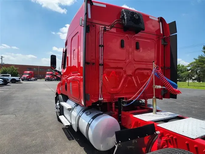 2021 FREIGHTLINER CA116f5c89feada6209bad5f631f42b1f7f26