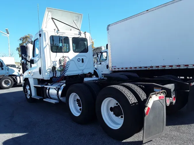 2018 FREIGHTLINER/MERCEDES CASCADIA 125