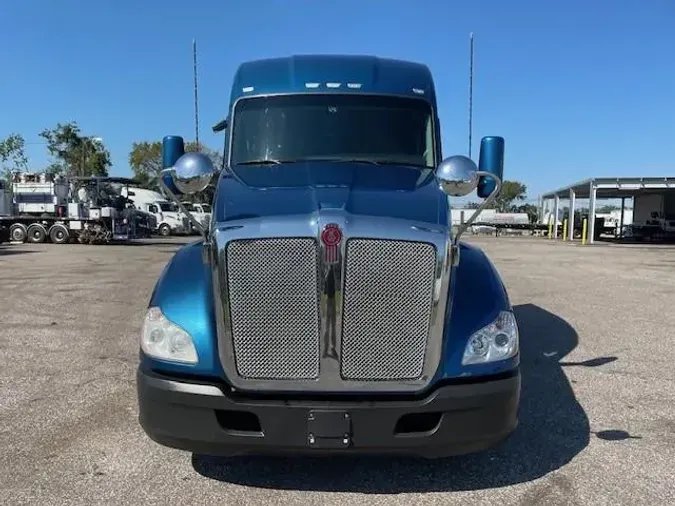 2021 Kenworth T680