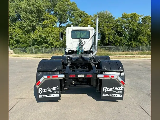 2019 MACK AN64T