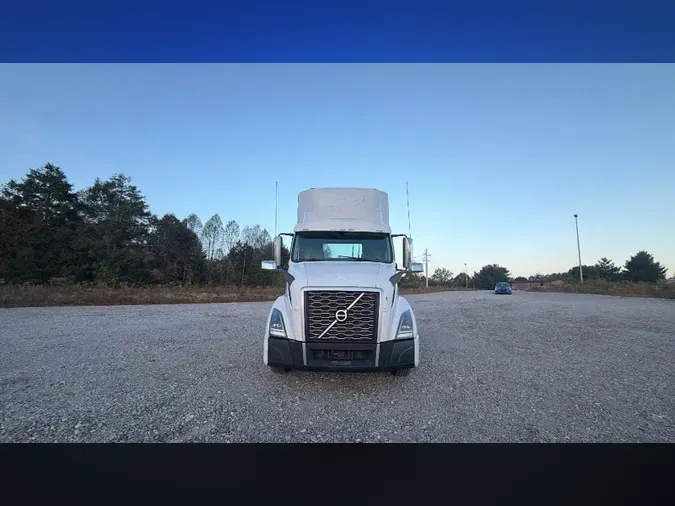 2019 Volvo VNL300