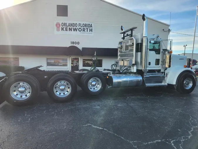 2026 Kenworth W900Lf5d5c55fa203ab99733fb9f550eec3eb