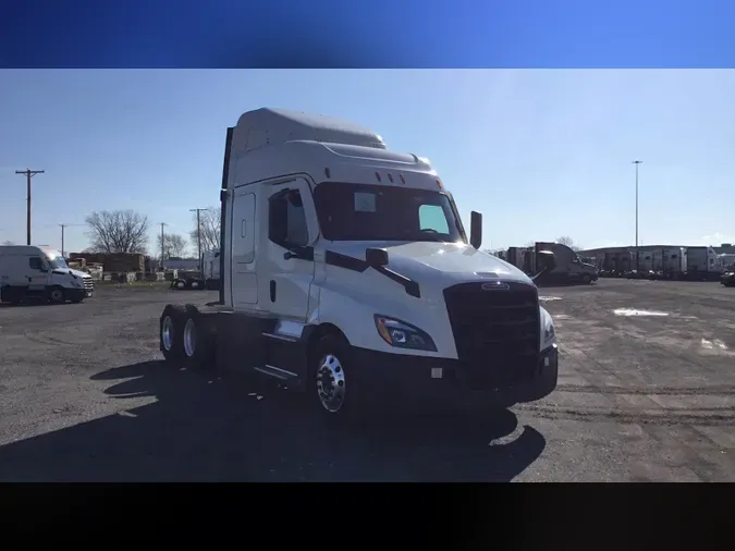 2021 Freightliner Cascadia 126f5d5ef1b76c95d2bf7d5c35105dac123