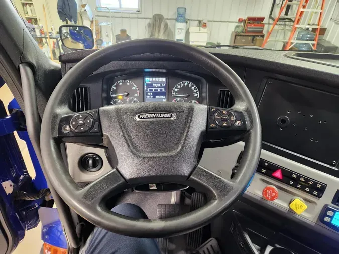 2021 Freightliner Cascadia