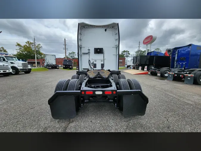2022 Peterbilt 579