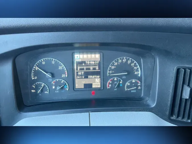 2021 Freightliner Cascadia 126