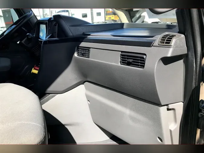 2022 INT LT625 6x4