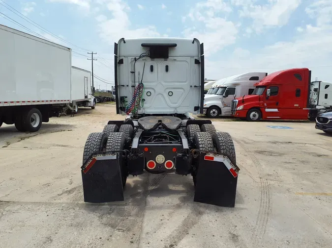 2019 FREIGHTLINER/MERCEDES CASCADIA 113