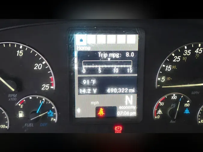 2023 Freightliner Cascadia 126