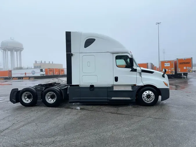 2020 Freightliner Cascadia