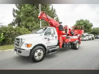 2009 FORD F-650