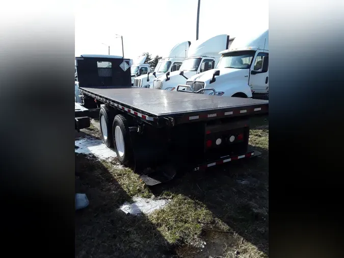 2018 FREIGHTLINER/MERCEDES M2 106