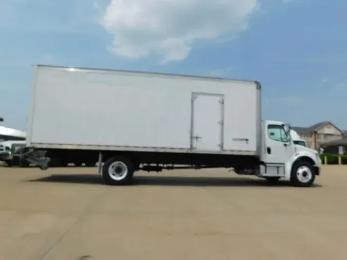 2018 Freightliner M2 106