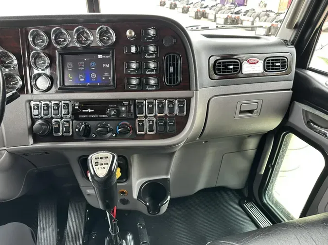 2021 Peterbilt 389f5e5ffa3c0b3f73c3866f0c80bd3d486