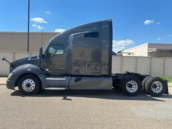 2020 Kenworth T680