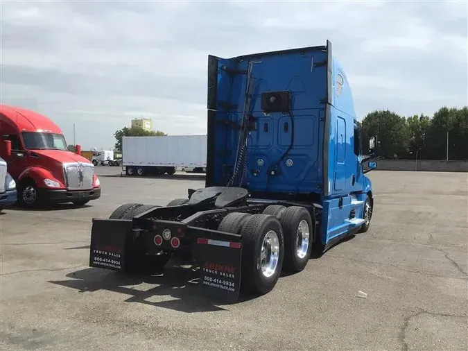 2021 FREIGHTLINER CA126