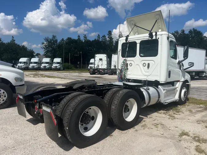 2020 FREIGHTLINER/MERCEDES NEW CASCADIA PX12664