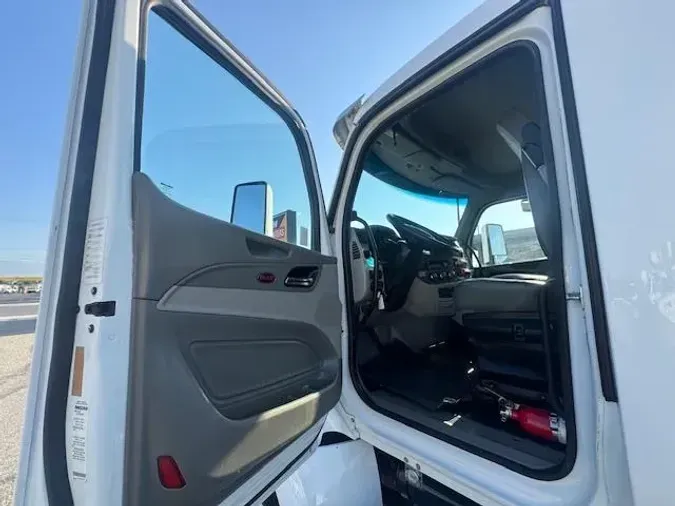 2020 Peterbilt 567