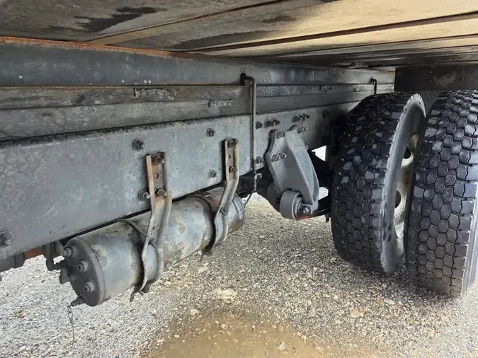 2018 FREIGHTLINER M2 106