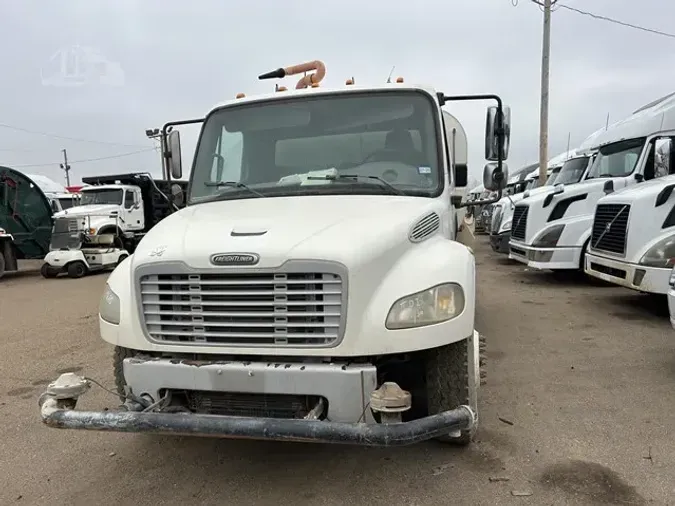 2007 FREIGHTLINER BUSINESS CLASS M2 106
