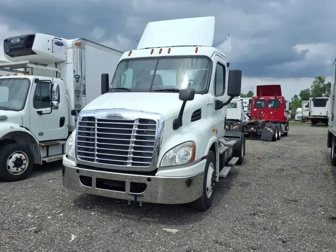 2018 FREIGHTLINER CASCADIA 113