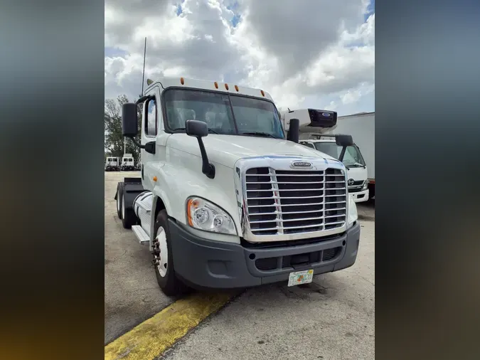 2020 FREIGHTLINER/MERCEDES CASCADIA 125