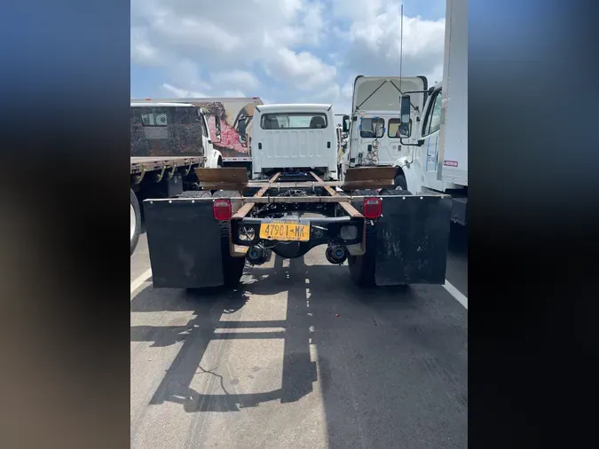 2018 FREIGHTLINER/MERCEDES M2 106