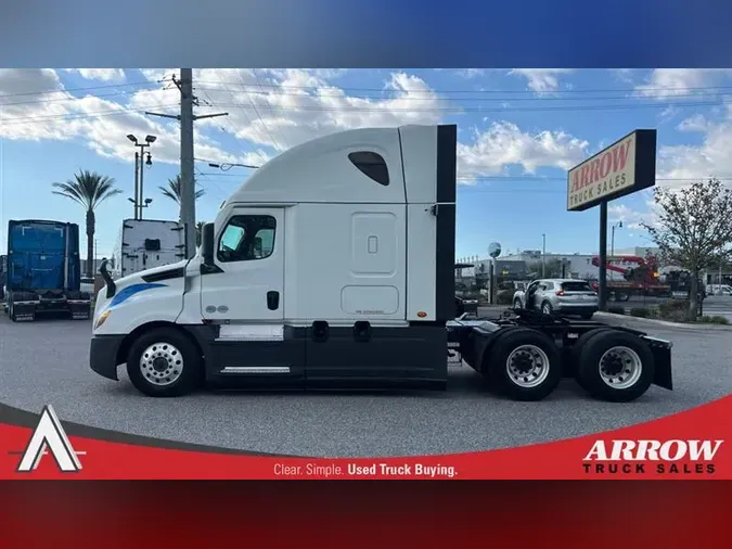 2021 FREIGHTLINER CA126