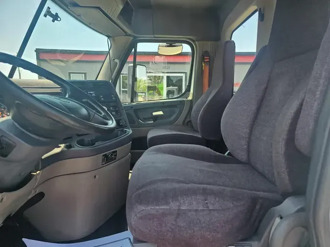 2019 FREIGHTLINER CASCADIA 125