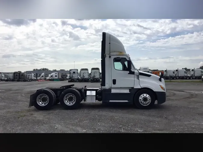 2020 Freightliner Cascadia 126f607ae6933f4e9e58226cd4e9cff752e