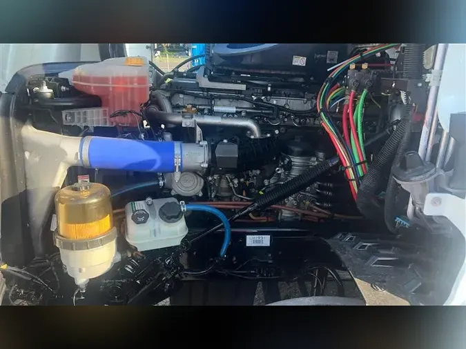 2020 FREIGHTLINER CA126