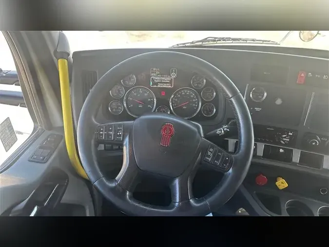2021 KENWORTH T680