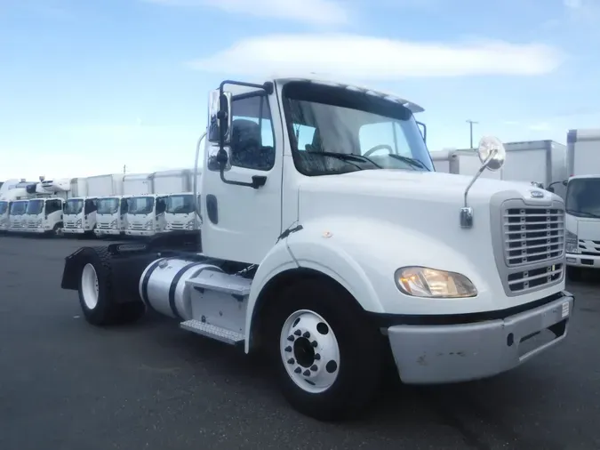 2017 FREIGHTLINER/MERCEDES M2-112