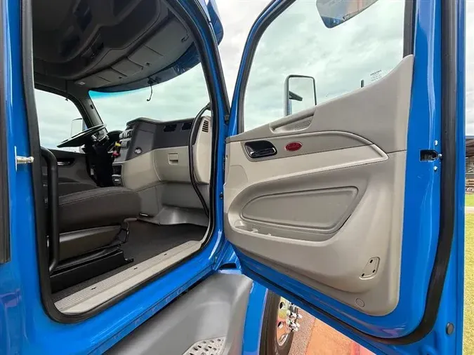 2020 PETERBILT 579