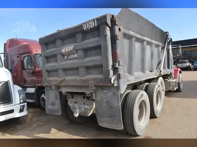 2003 FREIGHTLINER FLD112SD