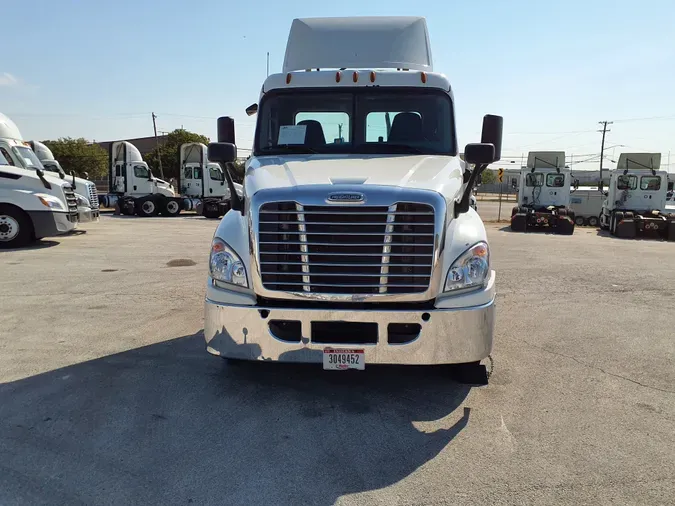 2016 FREIGHTLINER/MERCEDES CASCADIA 125