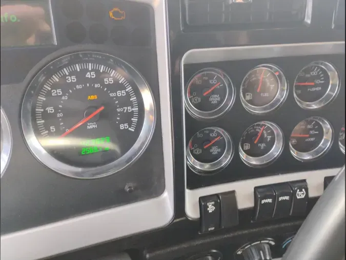 2019 Kenworth T800f6136cc31f36a1a918eeddf46a4d3091