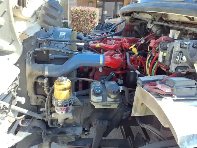 2019 FREIGHTLINER/MERCEDES M2 106