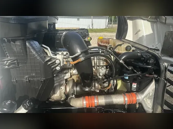 2020 FREIGHTLINER CA126