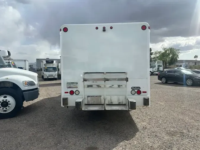 2017 FREIGHTLINER/MERCEDES M2 106