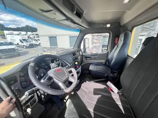 2021 Peterbilt 579