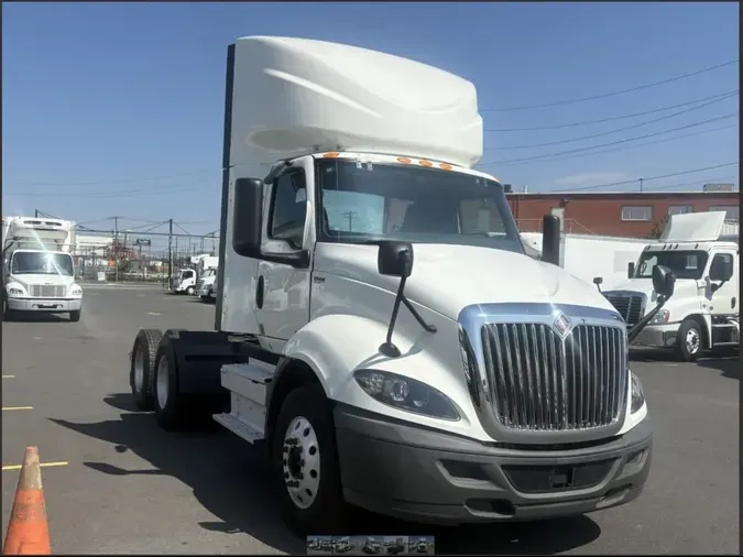 2020 NAVISTAR INTERNATIONAL RH613 DAYCAB T/A